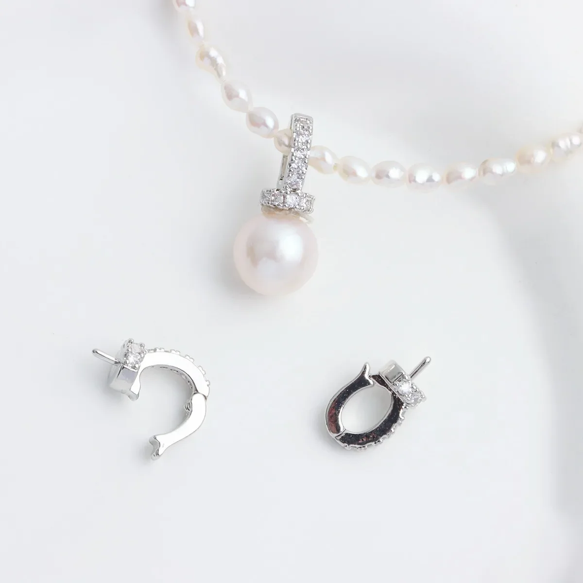 18K Real Gold-plated Zircon Buckle Type Universal Buckle, Half-hole Bead Holder Pendant Buckle DIY Handmade Accessories