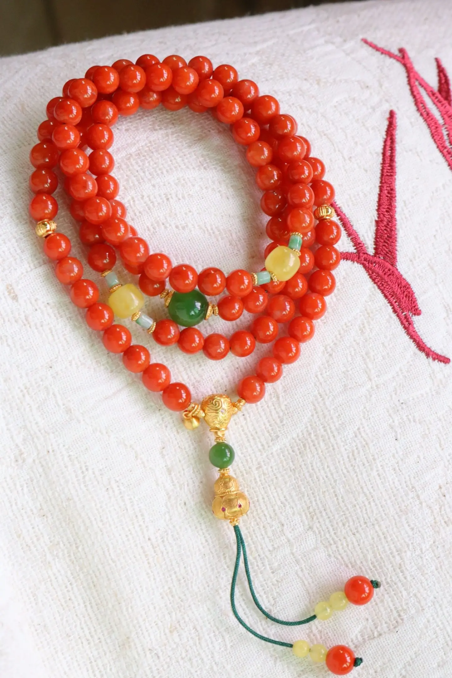 

Набор из ожерелья и браслета из натурального агата с 108 бусинами Будды, глубокий красный цвет хурмы, нефритовый янтарь, серебро 925 пробы, китайский ювелирный подарок