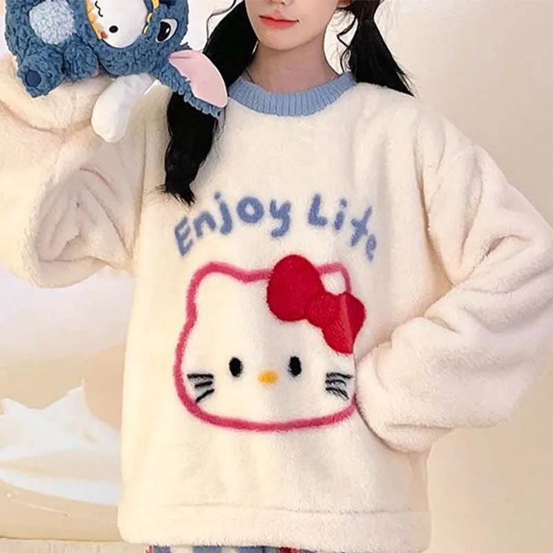 ชุดนอนผ้ากำมะหยี่คอรัลสำหรับผู้หญิง ลายการ์ตูนซานริโอ้ ฤดูใบไม้ร่วง ฤดูหนาว ลายคาวาอี้ เฮลโล คิตตี้ ชุดนอนหนานุ่ม สวมใส่สบายๆ แบบลำลอง