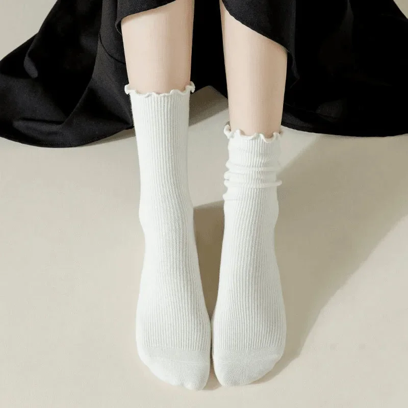 لطيف القطن لينة الأوسط أنبوب أسود أبيض تنفس الفتيات Waveselvedge الجوارب للنساء Harajuku Kawaii الصلبة مكشكش كشكش الجوارب #3