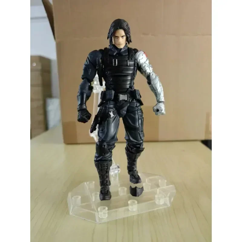 Nieuwe Kaiyodo Winter Soldaat Revoltech GEWELDIGE YAMAGUCHI Bucky Barnes Captain America Anime Actiefiguren speelgoed verjaardag SPEELGOED geschenken