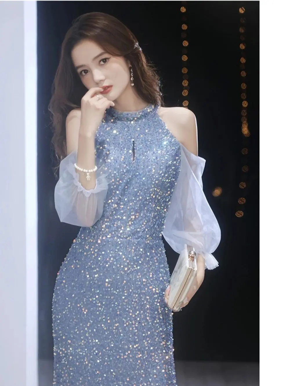 Robe de soirée bleue élégante pour femmes, légère, de luxe, paillettes, épaules dénudées, col licou, robe de bal, coupe cintrée, fourchette haute, longue