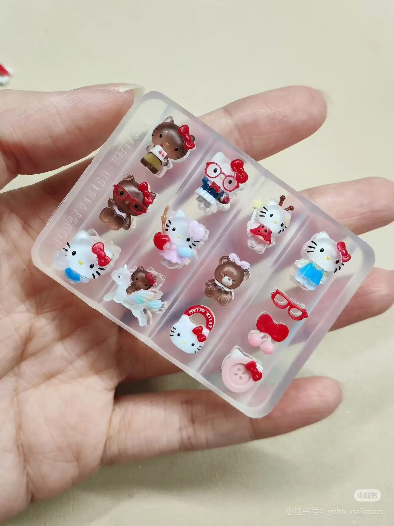 Kawaii Cartoon Sanrio Hallo Kitty Kuromi 3D Acryl Nagel Form Hand Gravur Form Nail art Dekorationen Silikon Nail art