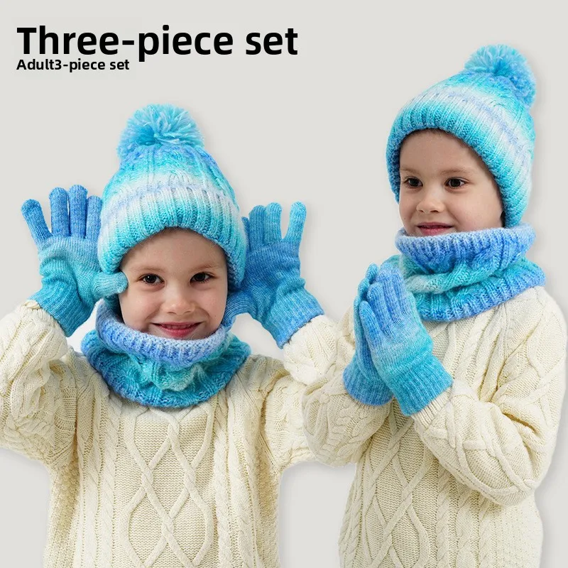¡Nuevo conjunto de 3 piezas para niños de estilo europeo y americano, forro polar cálido para otoño/invierno, lindo pompón, resistente al viento, esencial para salidas!