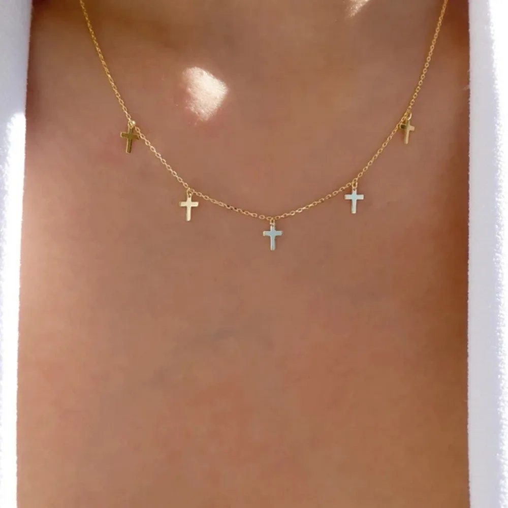 Fashion Exquisite Gold Color Thin Chain Five Mini Cross Dangle Necklace for Women Implies Continuous Good Fortune Jewelry Gifts