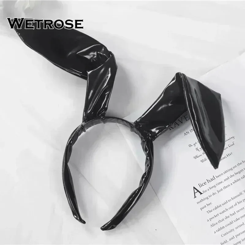 【Wetrose】섹시한 역방향 토끼 소녀 가랑이없는 검은 PU 특허 가죽 라텍스 귀여운 코스프레 의상 뜨거운 에로틱 비키니 Av 란제리 세트
