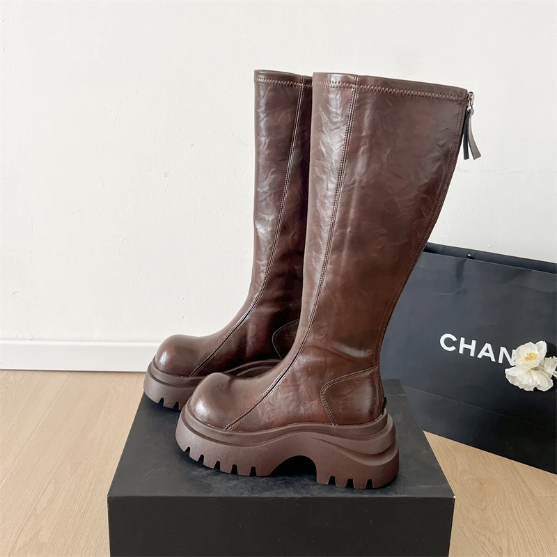 

Модные универсальные женские ботинки в стиле ретро с круглым носком и губчатой подошвой, осень 2023, новые однотонные лаконичные длинные сапоги большого размера на молнии для женщин