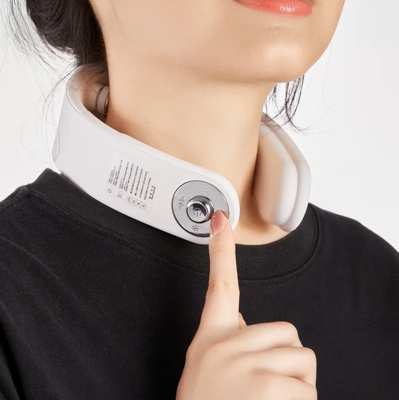 Многофункциональный 8-головочный массаж шеи EMS с индивидуальным логотипом и горячим компрессом и терапией красным светом Многофункциональный 8-головочный массаж шеи EMS с индивидуальным логотипом и горячим компрессом и терапией красным светом