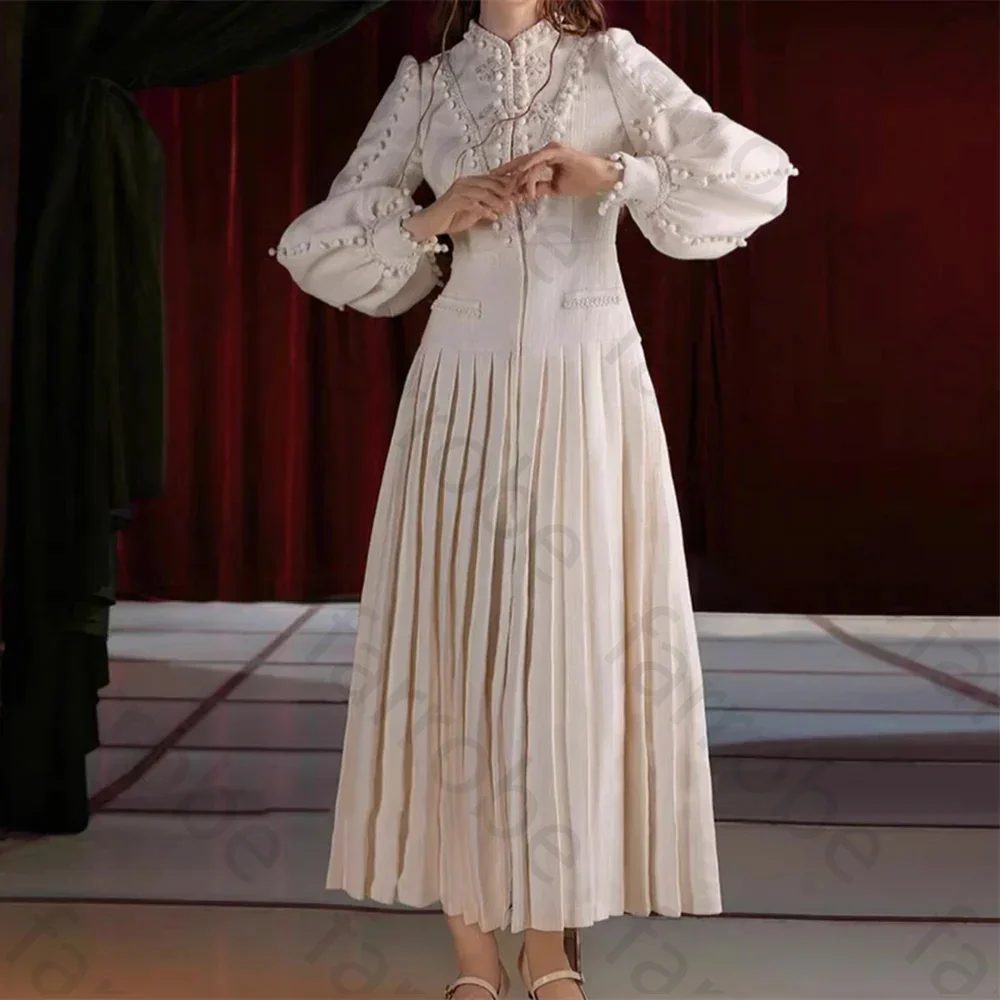 Maßgeschneidertes, elegantes Abendkleid mit Stehkragen und langen Ärmeln, A-Linie, Knopf-Partykleid, knöchellange Kleider, Gala für besondere Anlässe – Detail 4