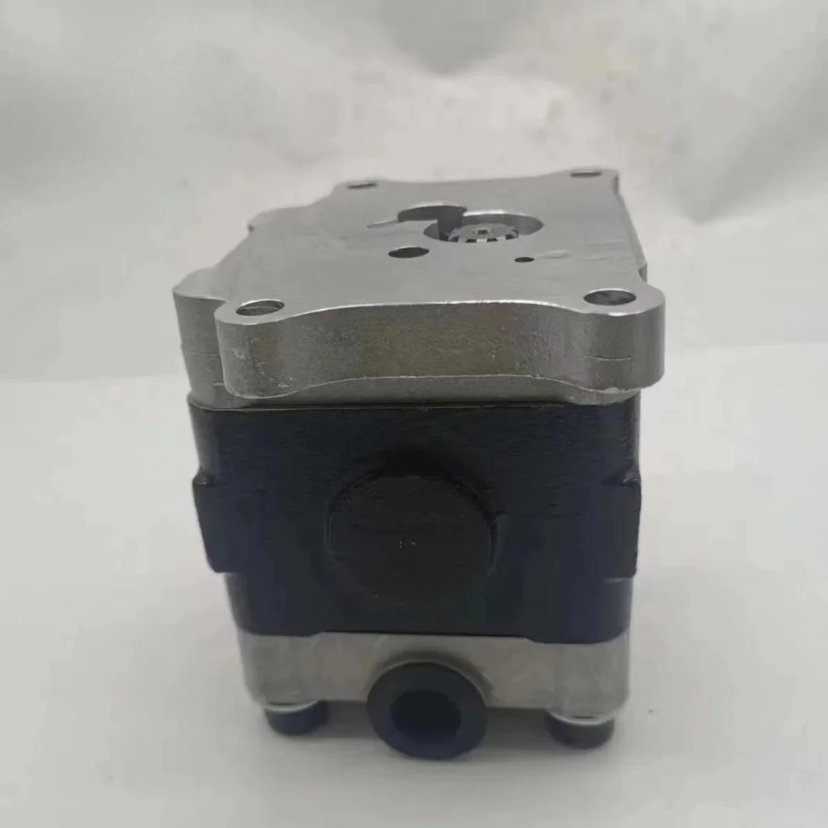 

Komatsu PC58 PC58UU-3 PC95R-2 PC110R-1 Hydraulic Gear Pump 705-22-30150 for Excavator Engine Komatsu Original