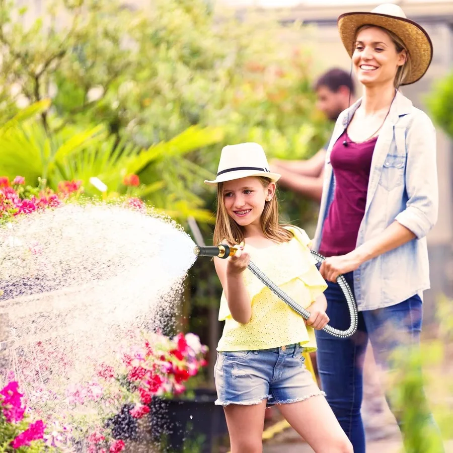 خرطوم حديقة معدني مرن قابل للتوسيع بطول 200 قدم مصنوع من الفولاذ المقاوم للصدأ 304 للري في الهواء الطلق وصيانة الحدائق