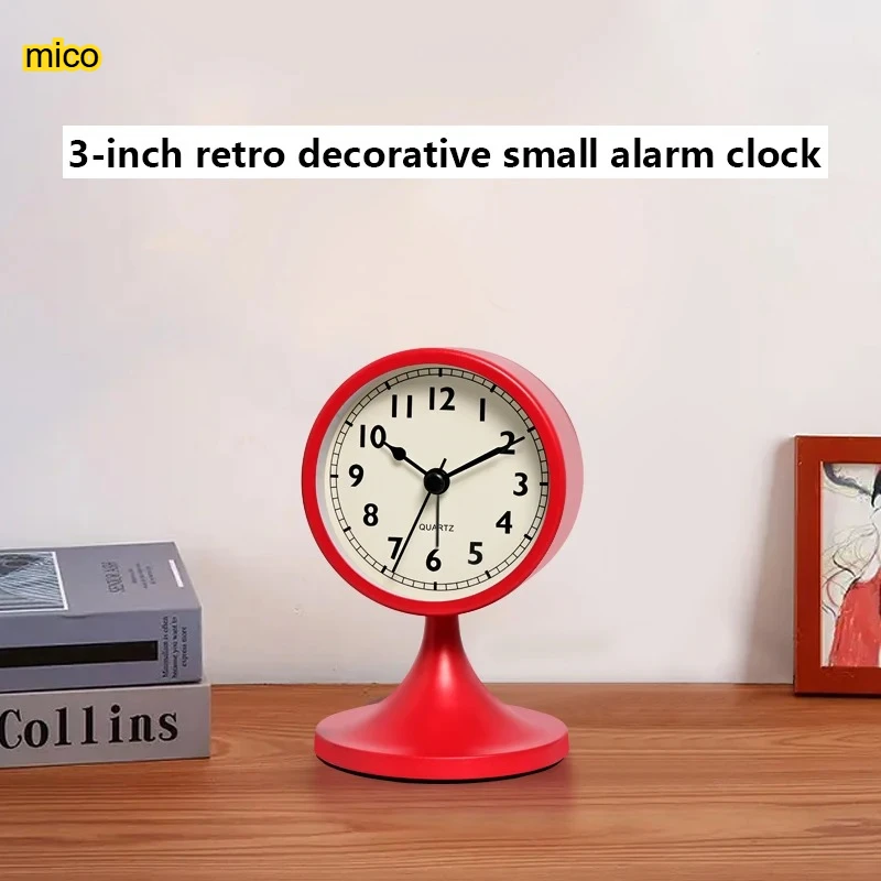 

Vintage Nordic Metal Round Silent Desk Clock, Bedside Nightlight Alarm Clock for Bedroom Home Decoration