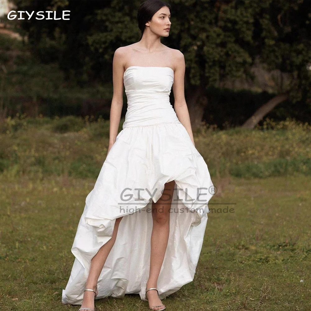 GIYSILE فستان زفاف من قماش التفتا الأبيض بدون حمالات مخصص قصير في الأمام وطويل في الخلف فستان زفاف العروس والسفر