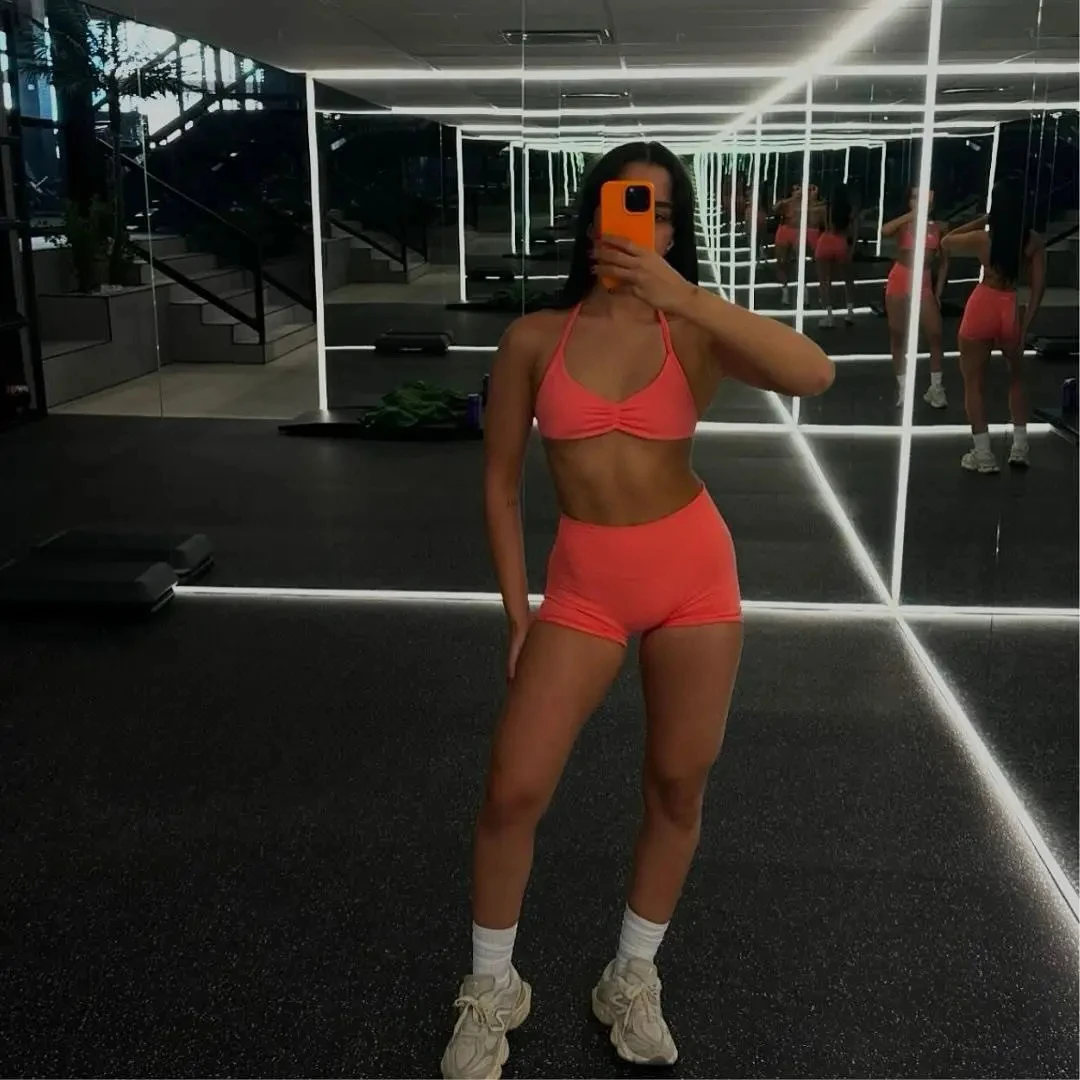 Nuovissimo set reggiseno sportivo pieghevole senza schienale per palestra da donna, pantaloncini colorati attillati, set da allenamento in 2 pezzi, set da yoga