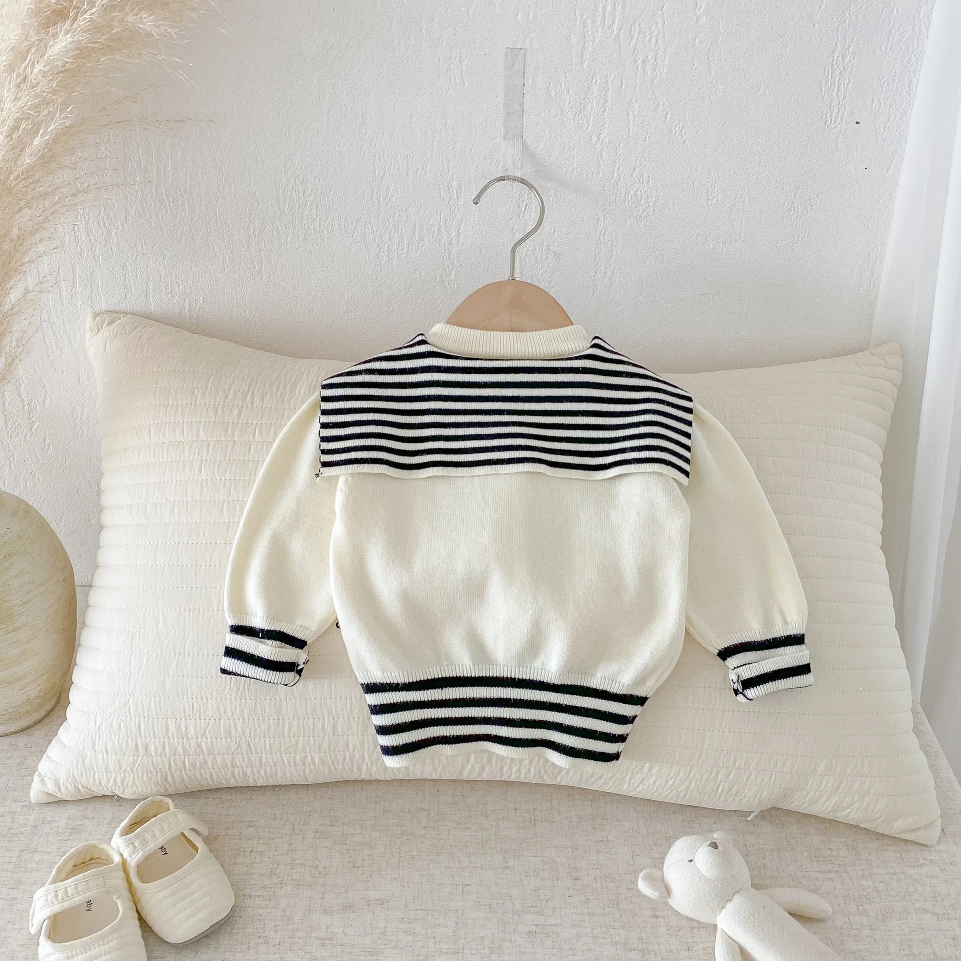 2025秋冬ベビーストライプネイビー襟カーディガンニットセータートップスセーター女児韓国風服