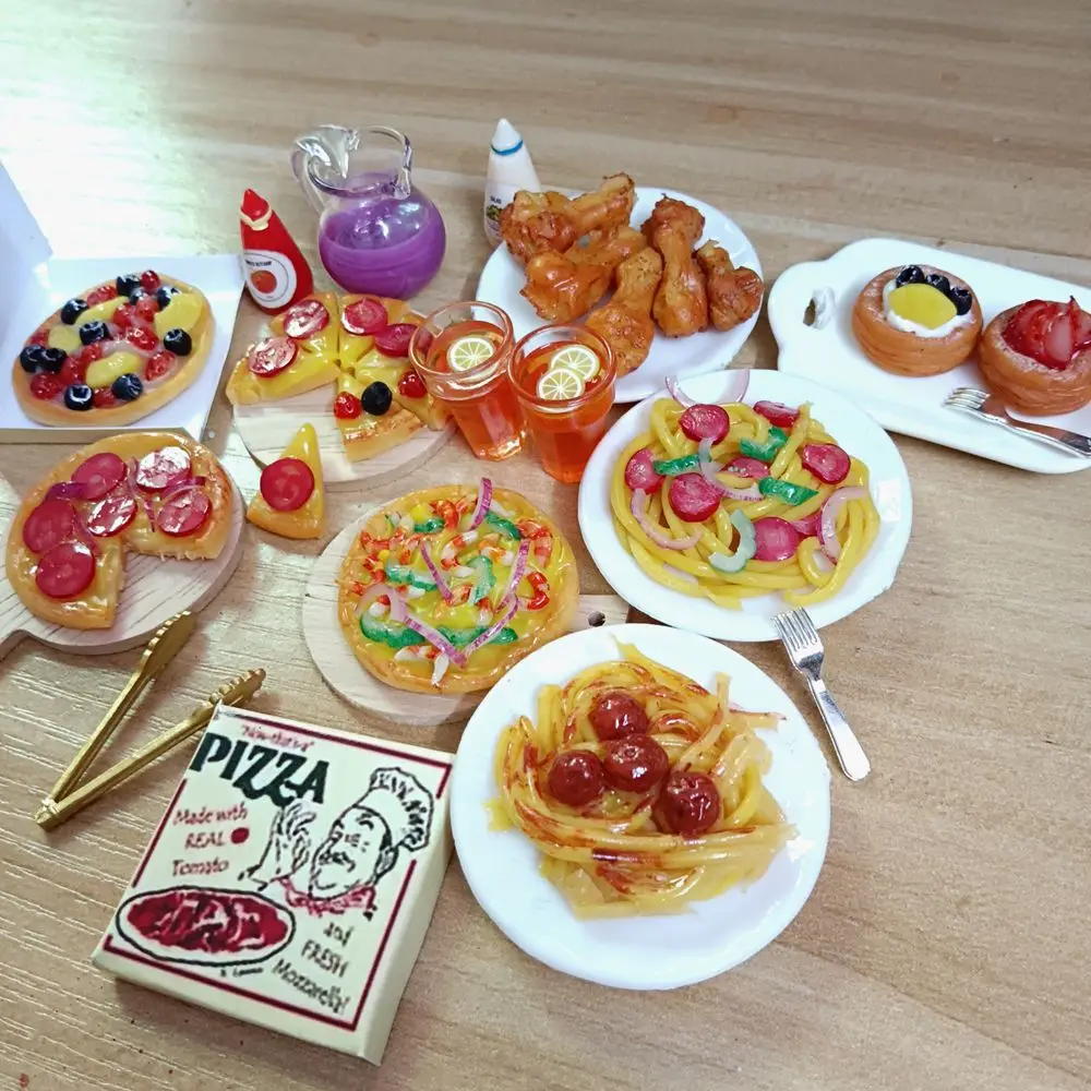 Cute 1/6 Scale Dollhouse Miniature Pizza Chicken Fried Chips Juice Mini Fast Food for Blyth BJD Doll House Kitchen Play Toys