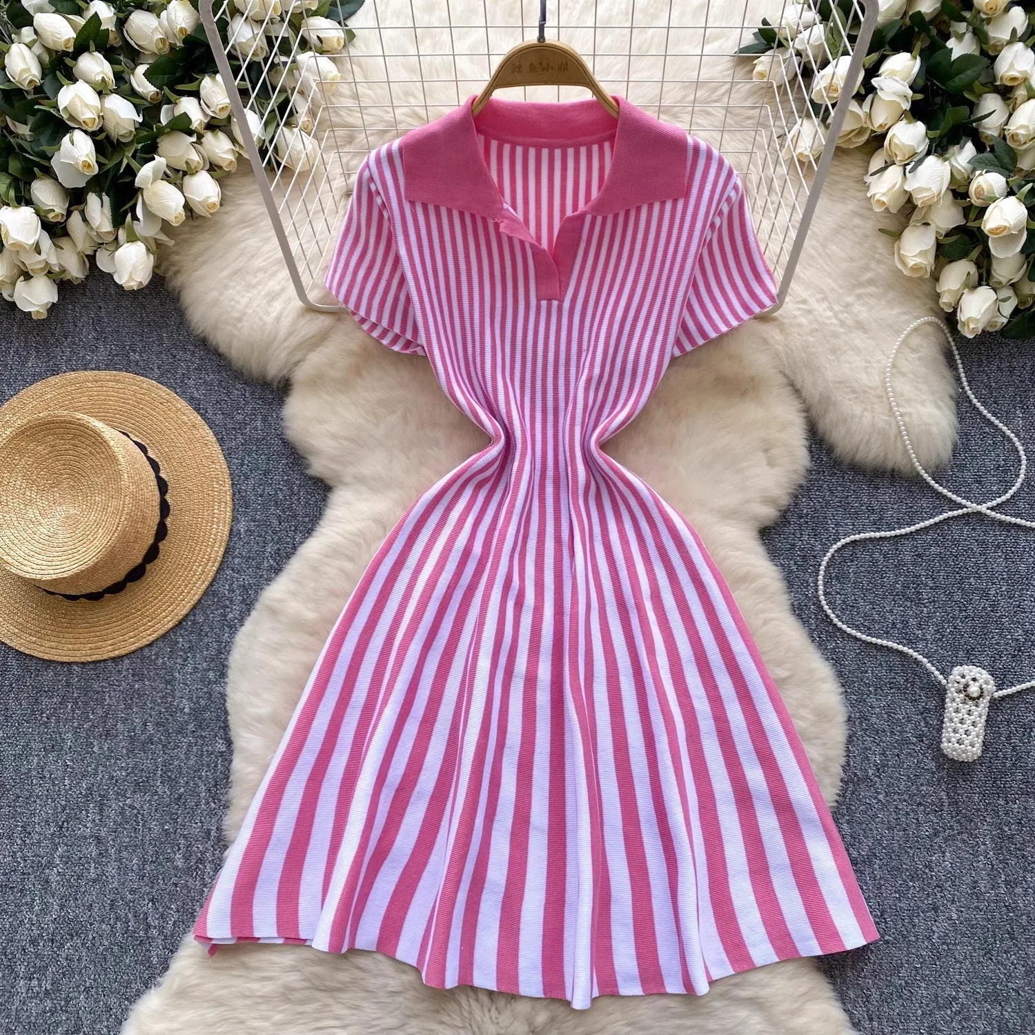 YuooMuoo Chic Mode Y2K A-linie Kurzes Kleid Frauen Kurzarm Casual Gestreifte Gestrickte Sommer Kleid Streetwear Damen Kleider