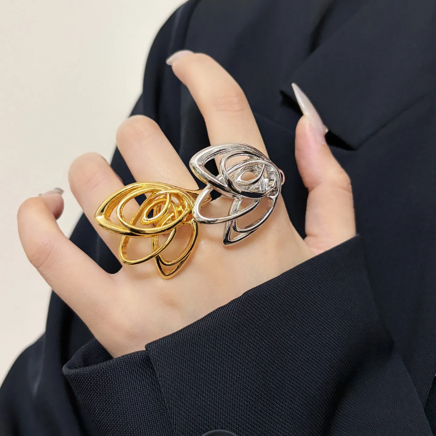 Abstract Twisted Gold Statement Ring Irregular Layered Open Metal Ring Modern Sculptural Chunky Ring For Women Trendy Jewelry