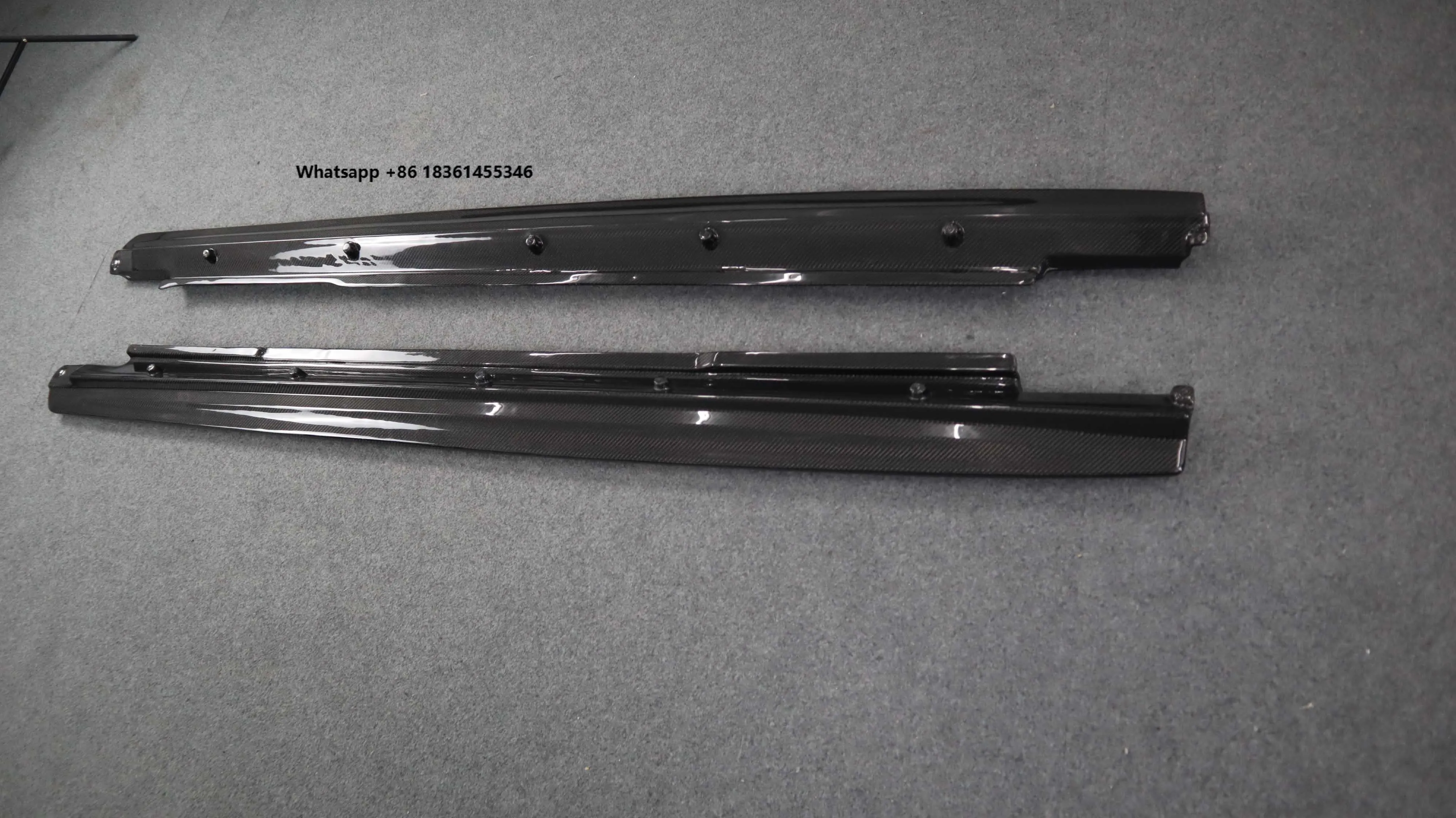 For Bentayga Perfect Fitment Factory Price Carbon Fiber Side Skirts