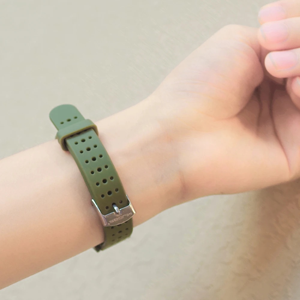 حزام Mi Band 10 9 8 لسوار for Xiaomi Smart Band 9 10 من السيراميك، سوار ساعة من السيليكون قابل للتنفس