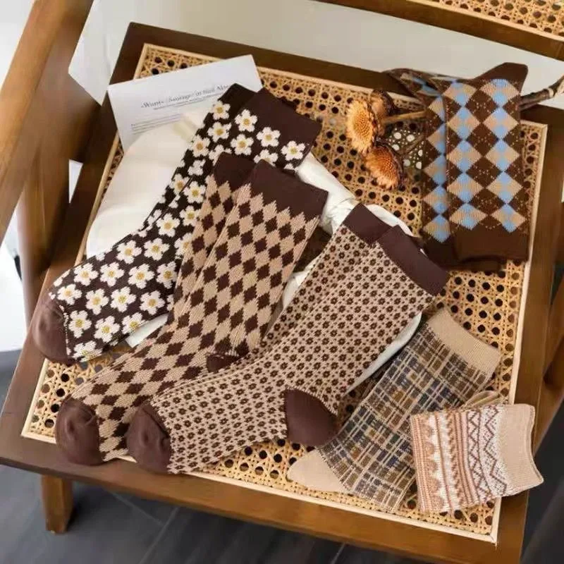 6 pairs Spring Autumn New Vintage Fashionab Versatile Middle Socks Multi colored Casual Comfortable Women Long Socks