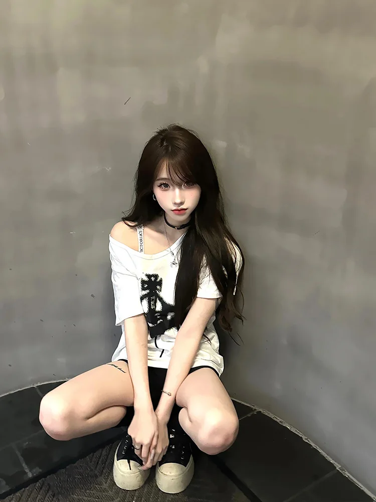 American Sle Spicy Girl oulder Bared ort Sve T irt femmes été 2024 nouveau Design col en U pur désir haut