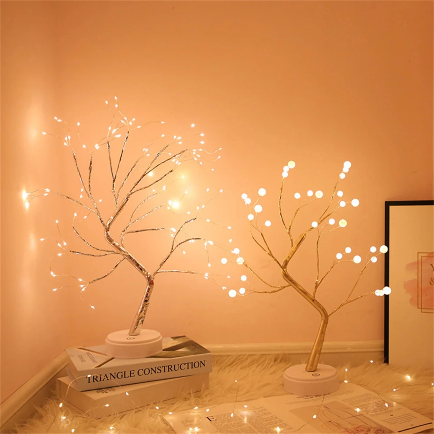 Belle et élégante lampe de nuit LED, cadeaux parfaits pour la fête des mères et HT! Cette lampe de table d'arbre, pois