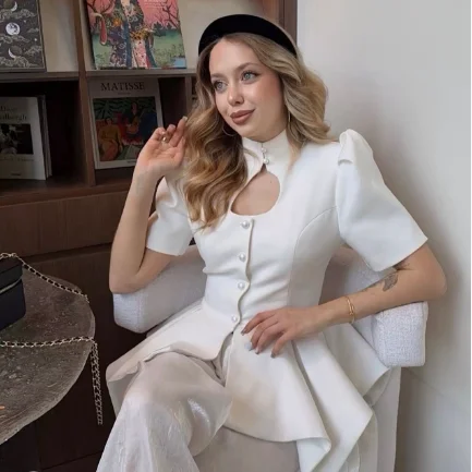 Fashionable Pure Color Hollow Bubble Sleeve Slim Fit T-Shirt Women's Casual Style Standard Version Polyester Fiber Top