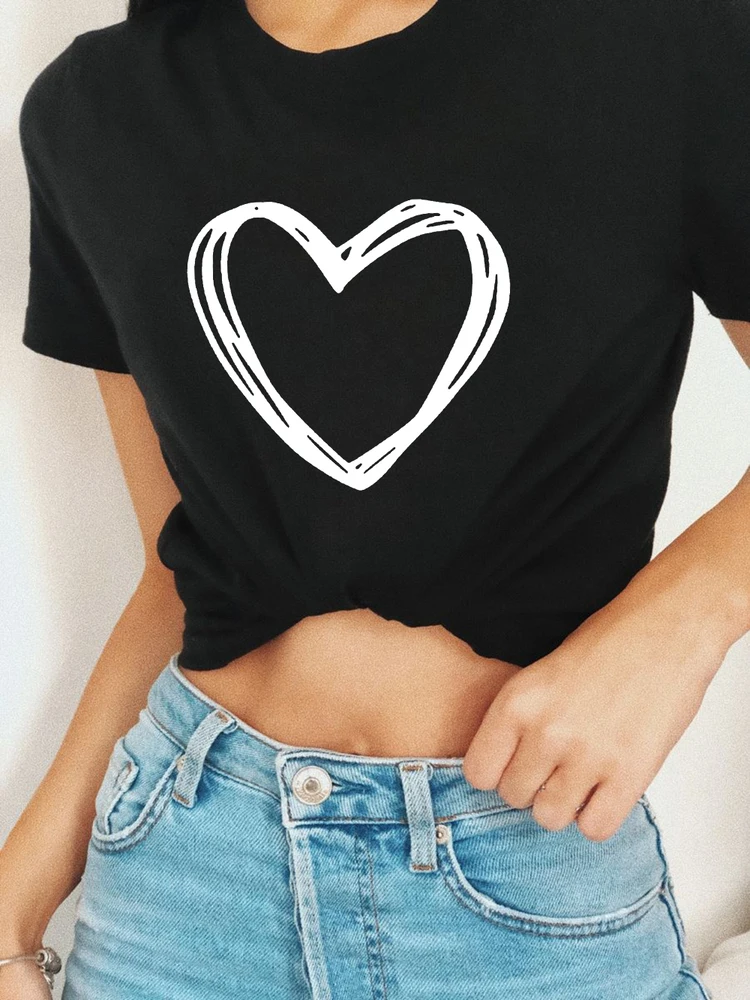 

Heart Print Graphic T Shirt Women Short Sleeve Round Neck Harajuku Tshirt Female Aesthetic Tees Tops Camisetas Mujer Tumblr 2020