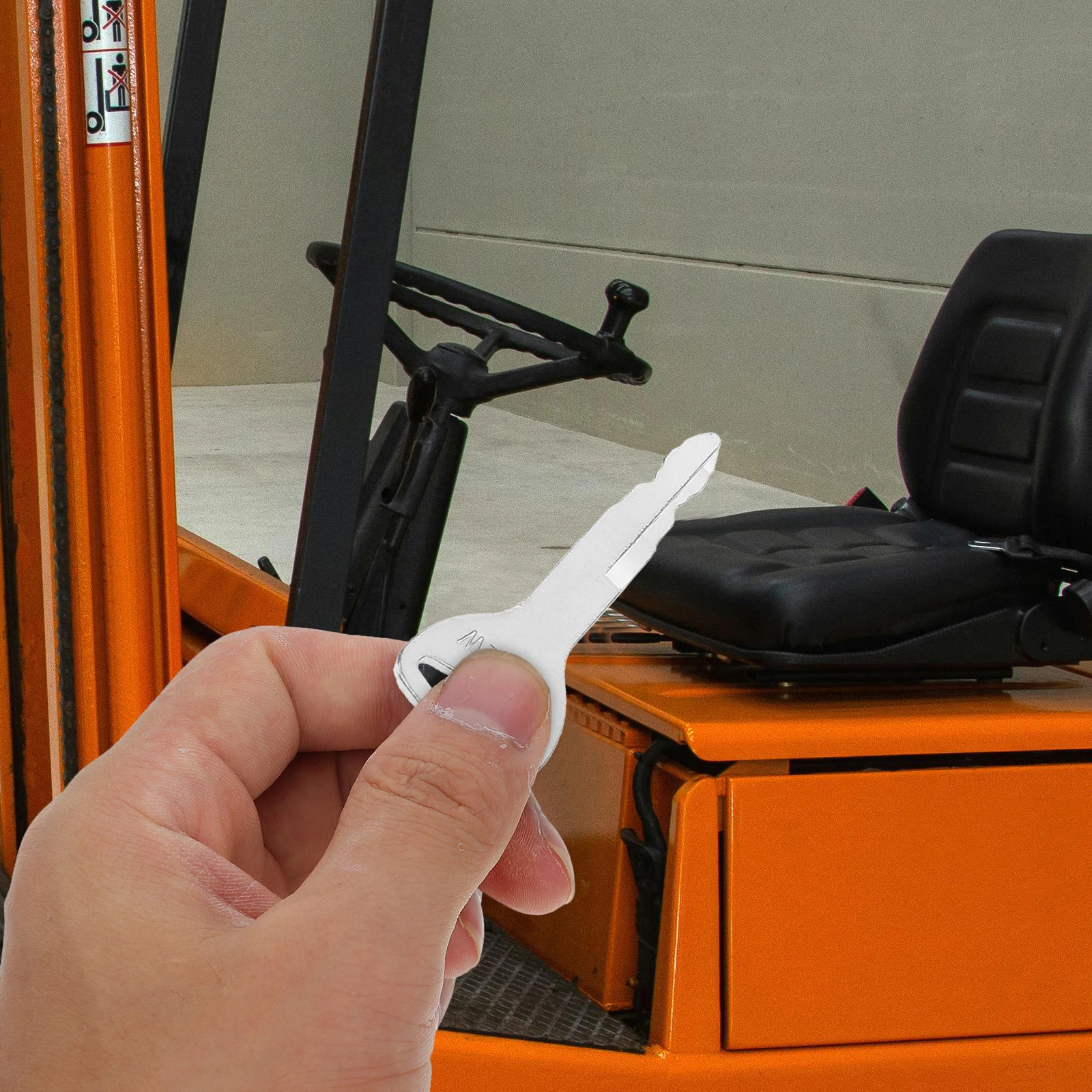 

5 pcs Ignition Keys for Forklifts Silver Key Loader Mower Grader Crane Logging Equipment Durability Precision Fit