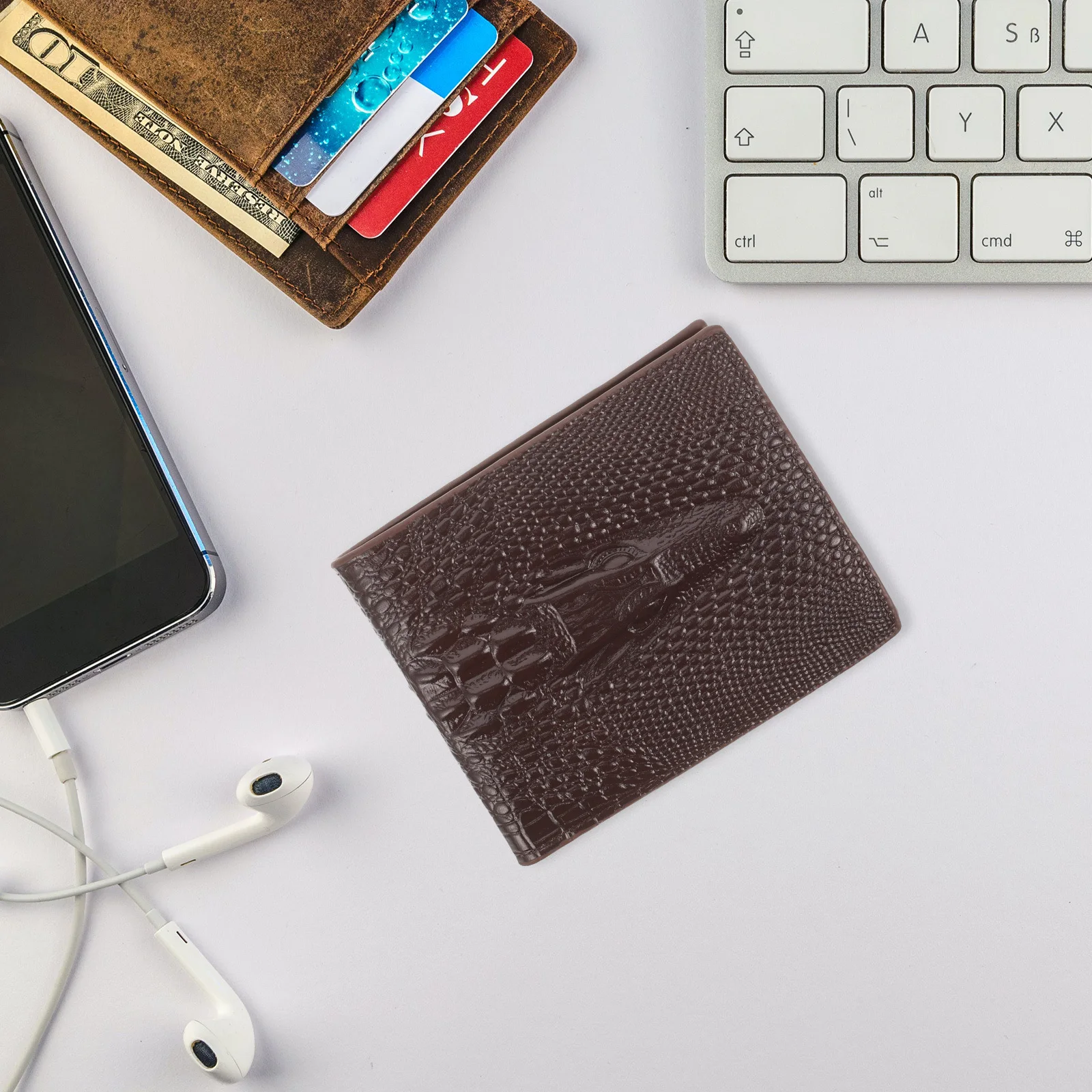 

Men Alligator Pattern Small Vintage Bifold Wallet Portable Purse Travel Outdoor Lightweight Wallet for Men