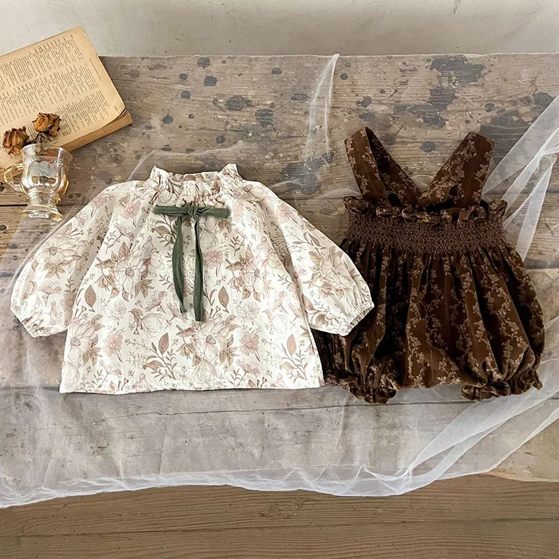 Pakaian Anak Gaya Korea Musim Semi Baru 2026, Kaos Katun Lengan Panjang Motif+Celana Jumpsuit Korduroi, Set Pakaian Bayi Perempuan