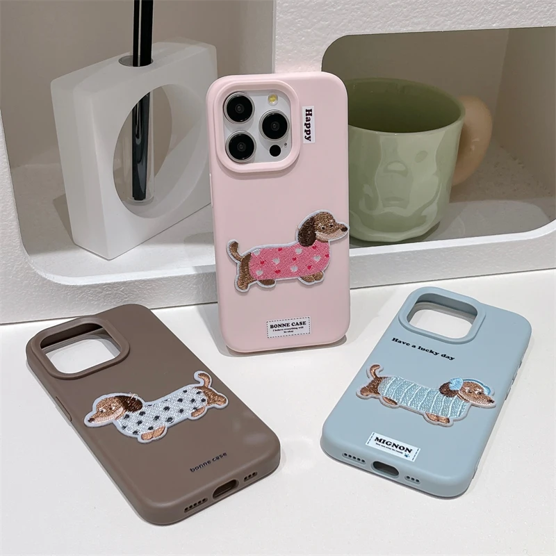 Cartoon Cute Embroidered Sausage Puppy Case For iPhone 16 Pro Max 15 13 14 12 16 Plus Lovely Dog Soft TPU Back Cover