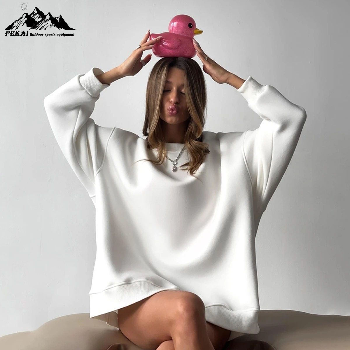 

Solid Color Round Neck Hoodie European American 2025 Winter Women Rocking Fleece Plus Fleece Hoodie Casual Round Neck Hoodie