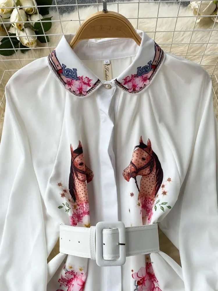 

2023Autumn Fashion Cartoon Horse Print Buttons Long Sleeve Runway Dress Women Ruffles White Shirt Mini Layer Cake Belted Vestido