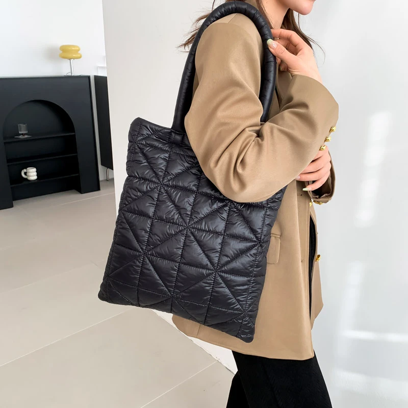 Fluffy Soft Shoulder Bag Ladies Geometry Quilted Space Cotton Tote Bag Large Capacity Foldable Shopping Pocket Khaki Handbag