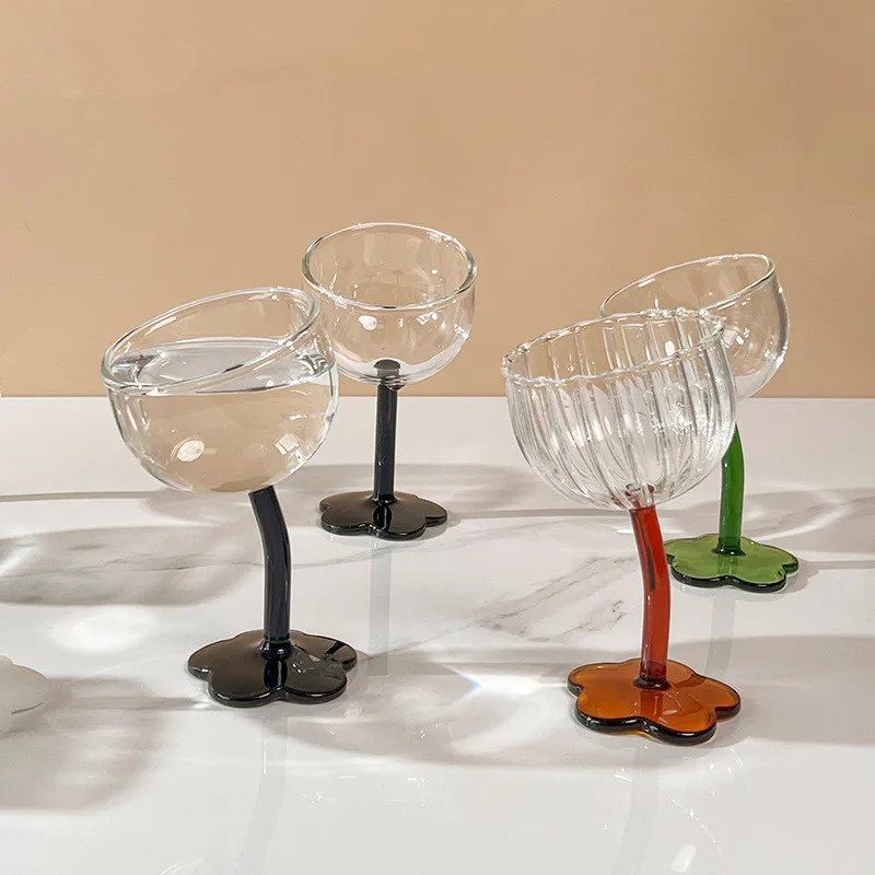 זכוכית כוס יין מוטה משקפיים יפה Flowe עקום ידית כוסות שמפניה גביע קפה קריסטל קוקטייל משקפיים