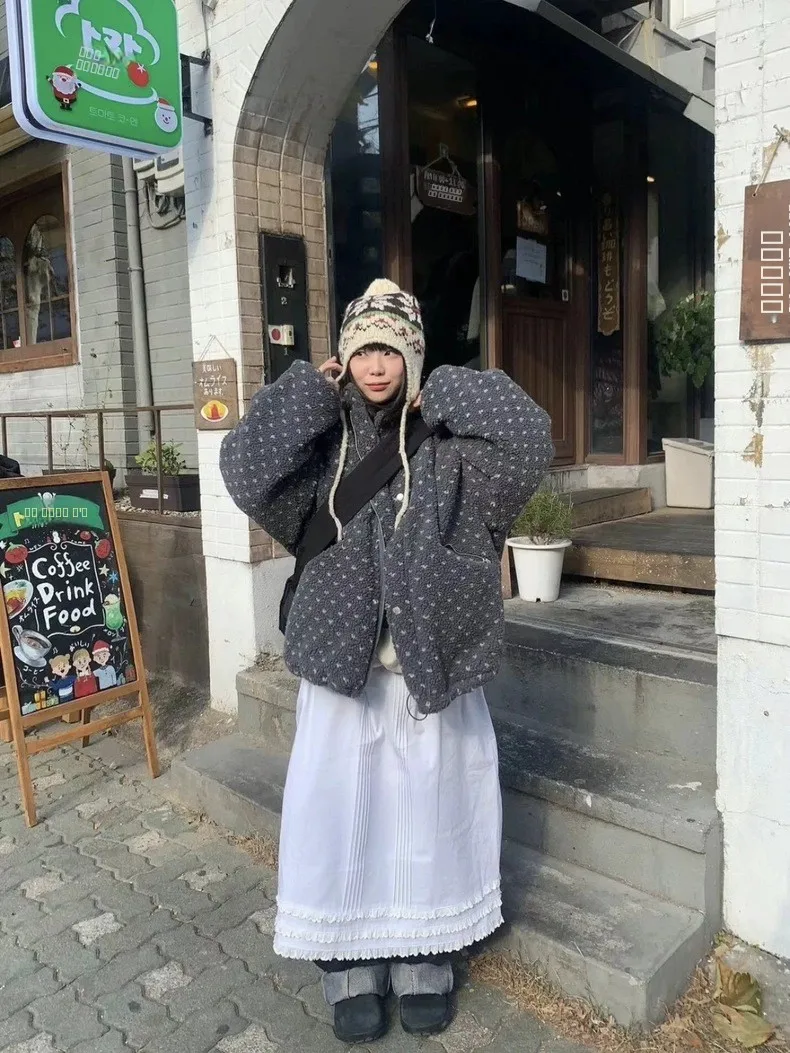 

Зимняя коллекция 2025: Утепленная женская куртка свободного кроя с сердечками и горошком, в корейском стиле Донгдэмун, с длинными рукавами и застежкой-молнией