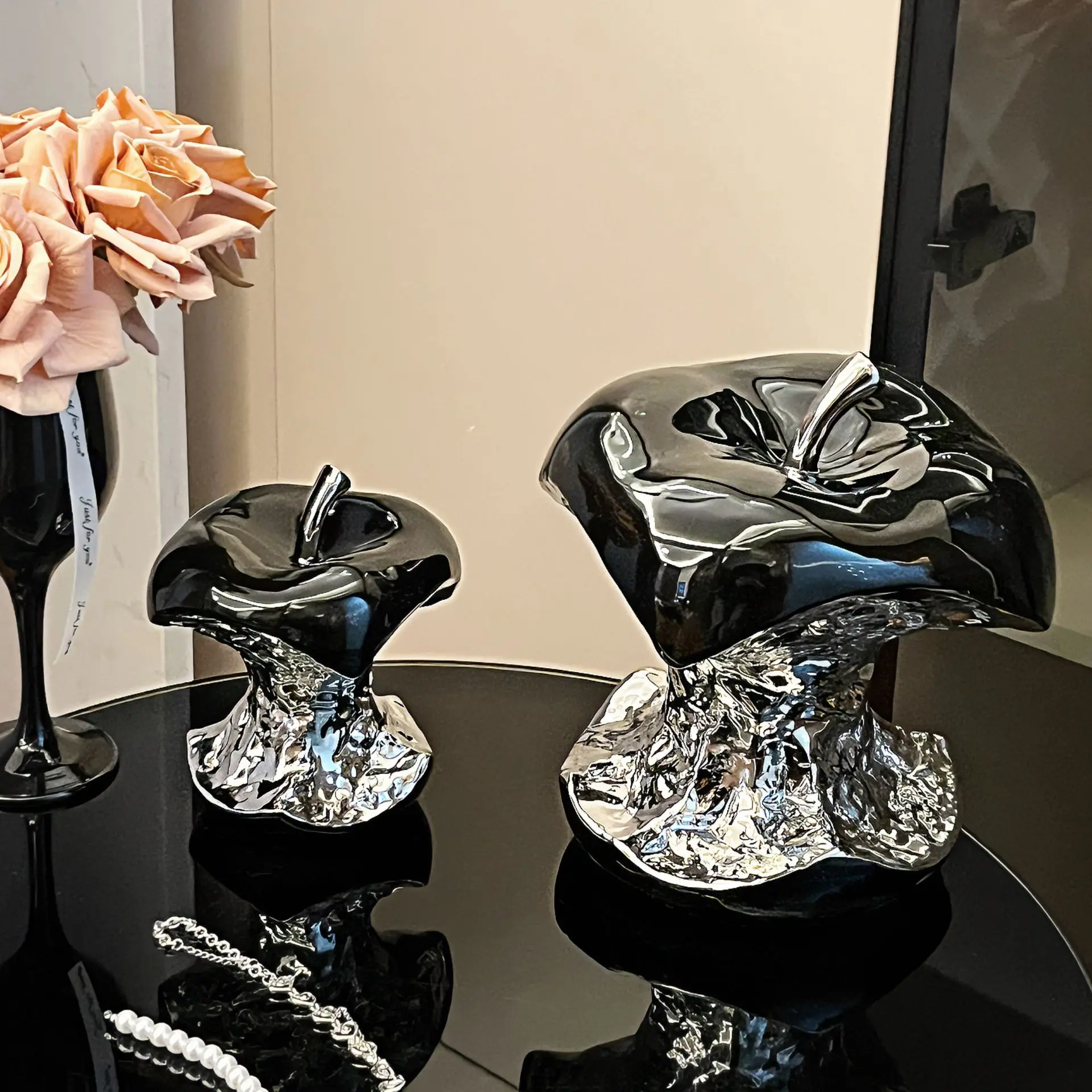 A Gnawed Apple Artworks Silver-plated Fruits Statue Desk Decoration Ornaments Ceramic Crafts Sculpture Room Aesthetic Decor