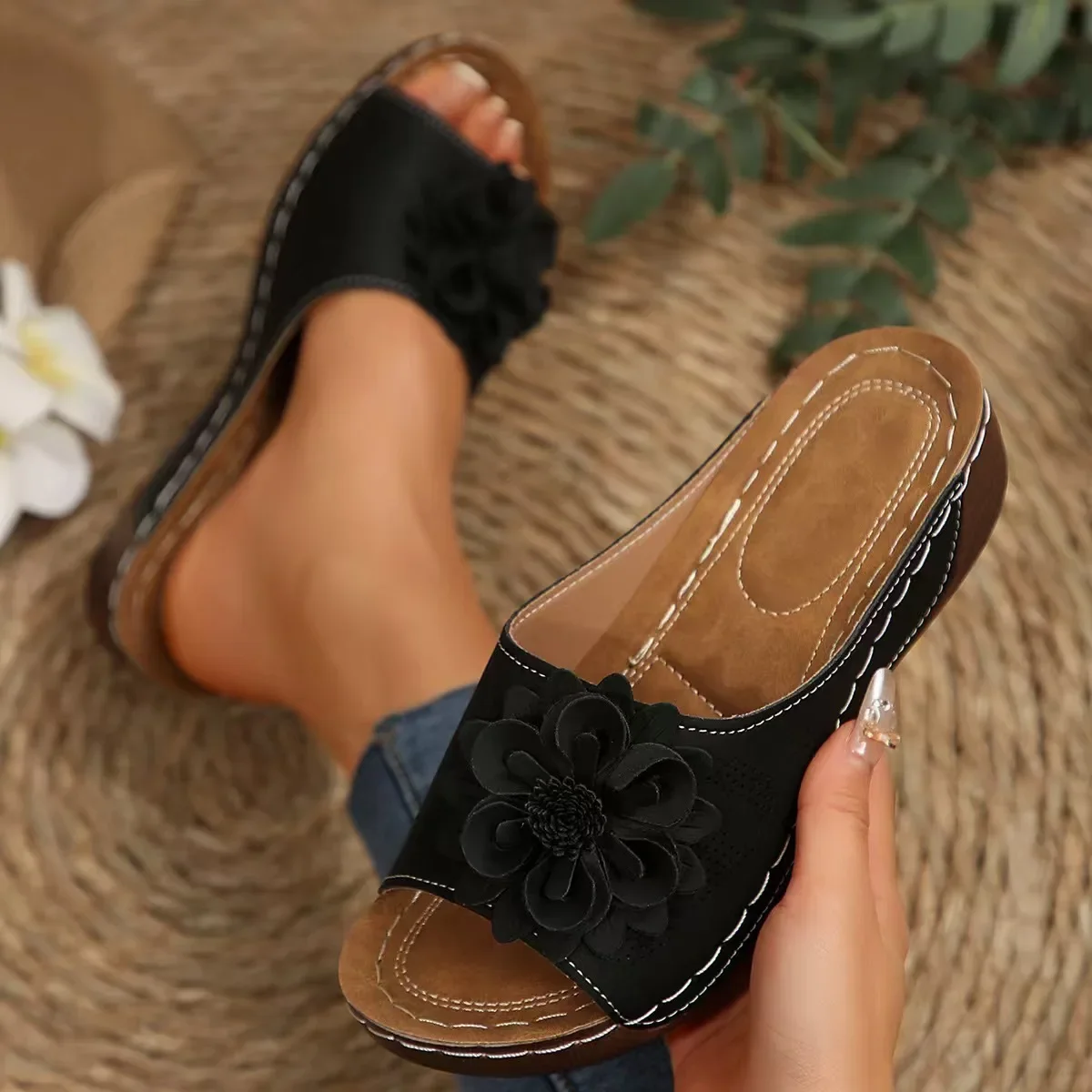 Large size women's shoes 2026 spring and summer new cross-border slope heel thick-soled fish mouth slippers outer slippers flowe
