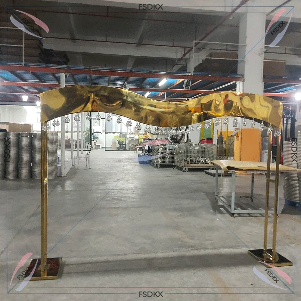 

Luxury Stainless Steel Clear Golden Wedding Floral Arch Stand with Crystal Hanging For Events Backdrop Decor