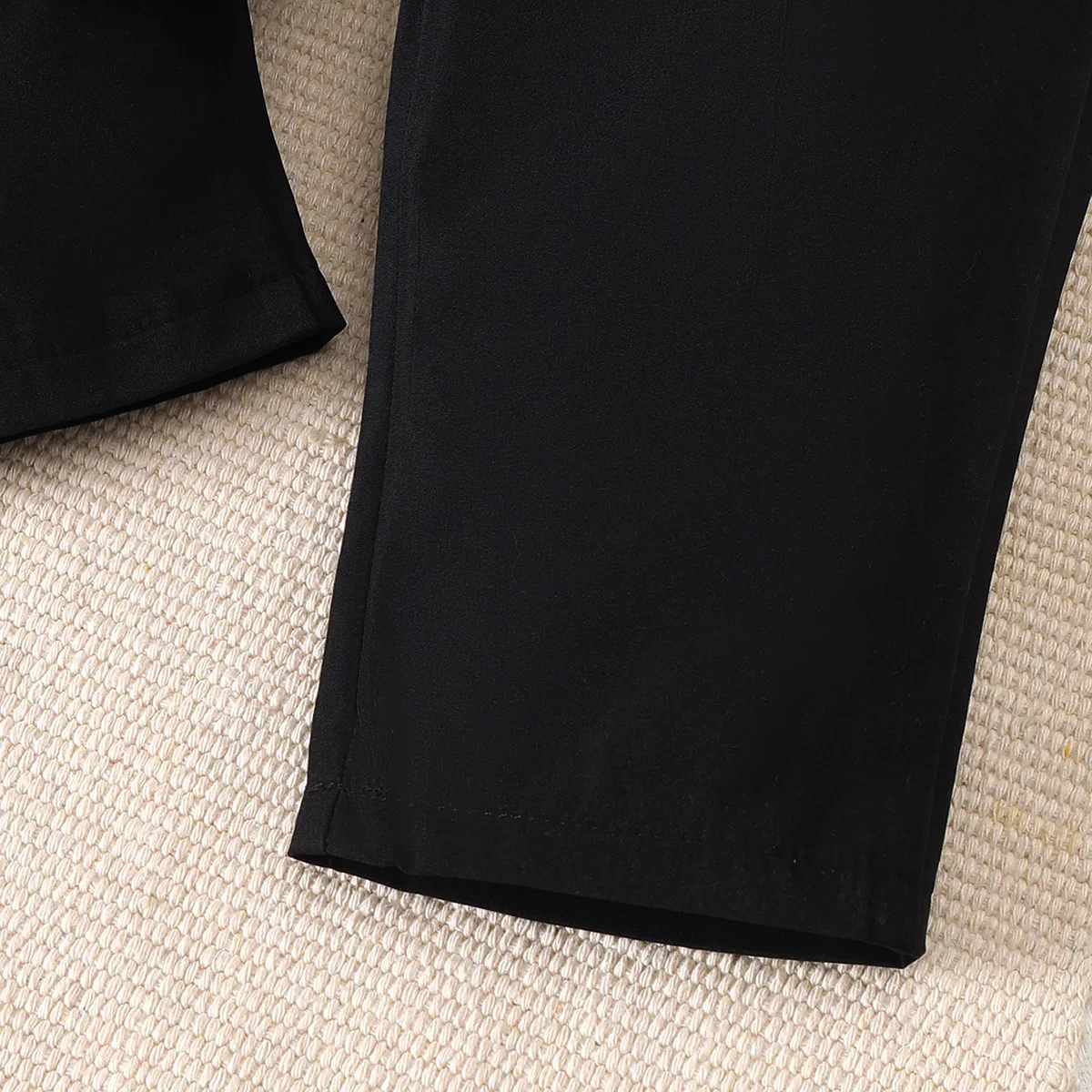 2-teiliges Baby-Set für Jungen mit Reverskragen, farblich abgesetztem Oberteil und Hose, modisches Set für 0-3-jährige Babys, Frühlings- und Herbst-Set für kleine Gentlemen – Detail 6