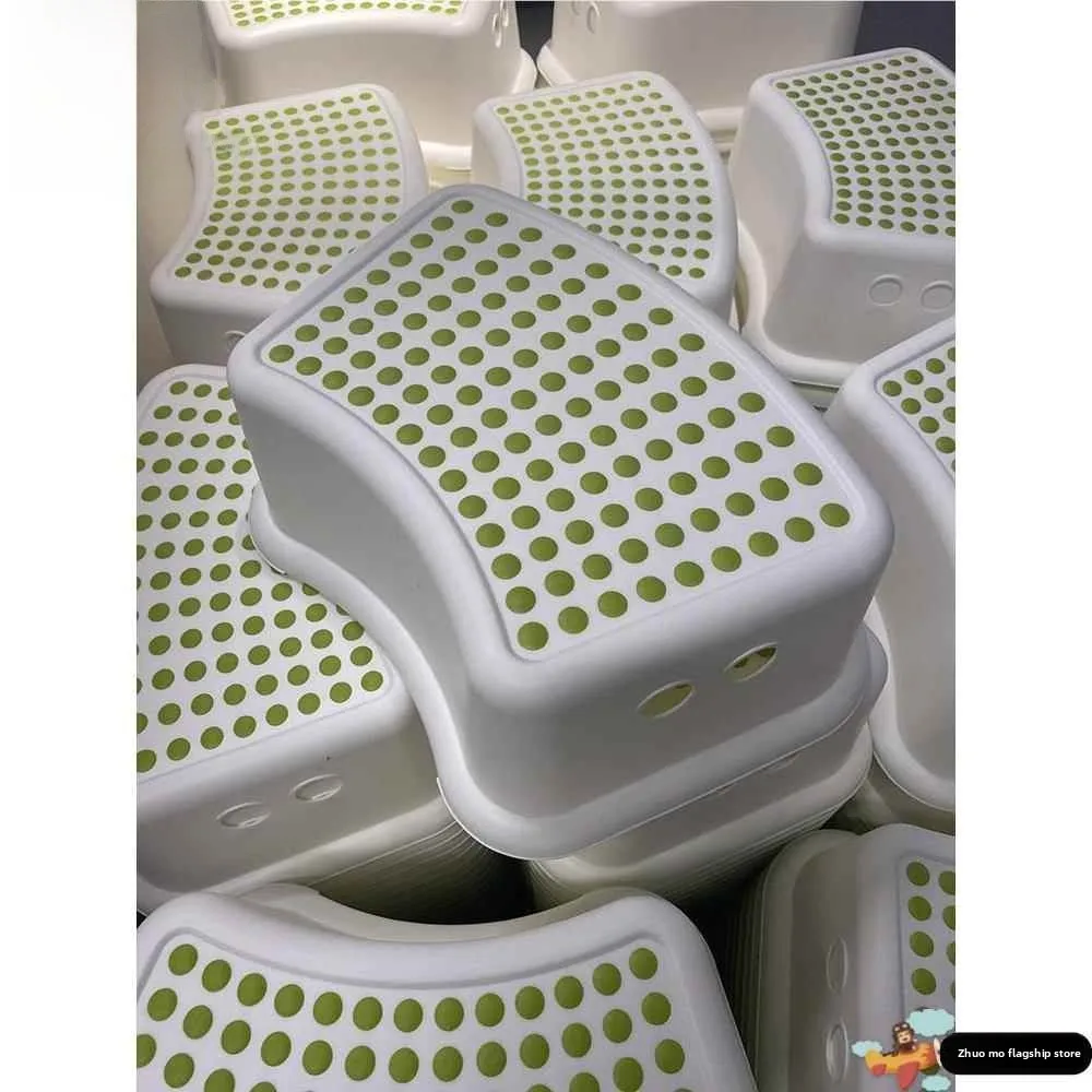 子供用トイレトレーニング補助ステップ　滑り止め付きプラスチック製フットレスト　トイレパッド　フットレストチェア　簡単なトイレトレーニング用