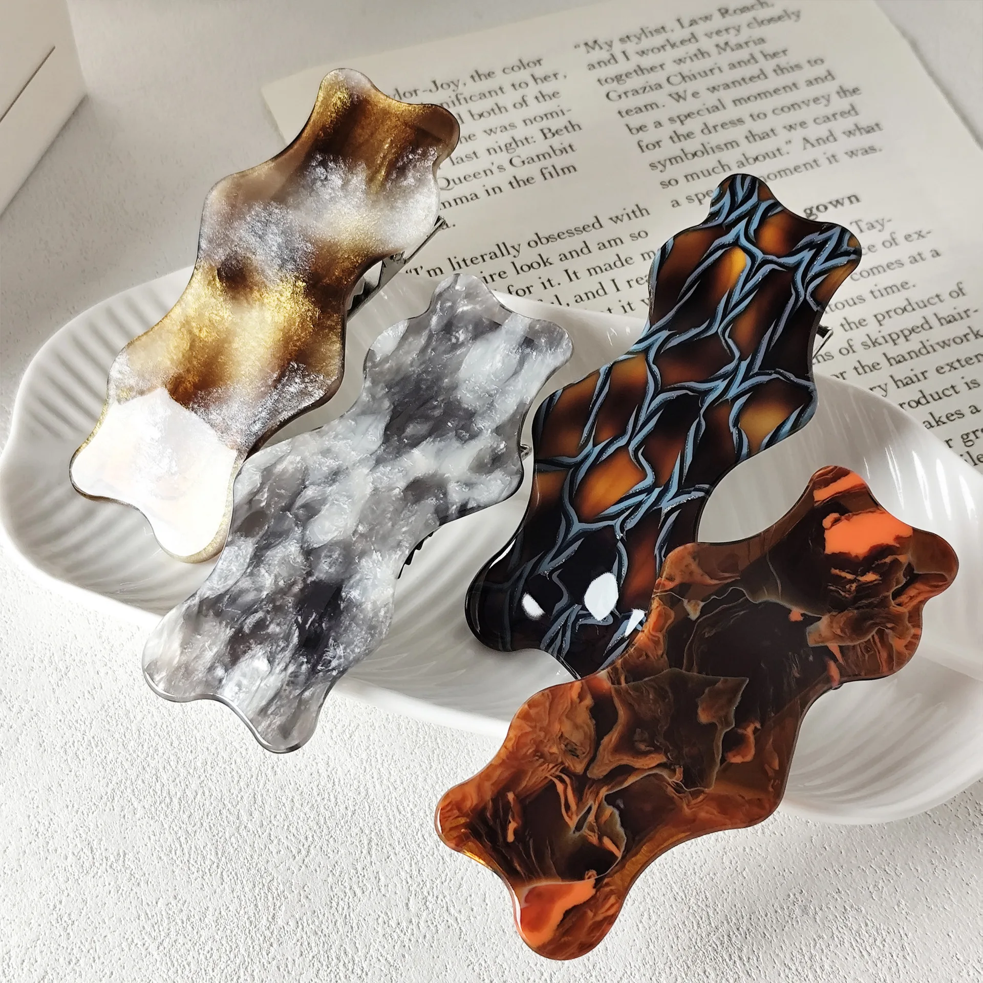 

Fasion New Colorful Line 9.5cm Hair Clips Simple Retro High-End Duckbill Clips Headwear For Woman Girls