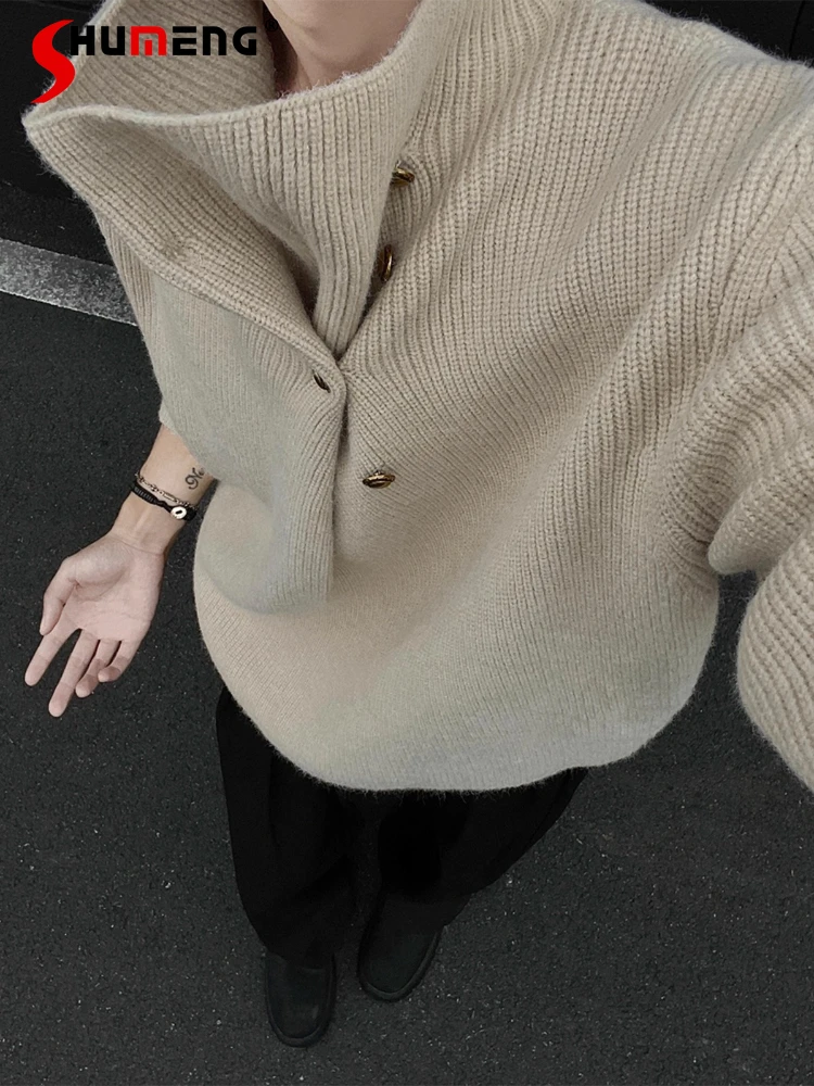 

Свитера с высоким воротником и нерегулярным дизайном на пуговицах, мужские осенние новые модные стильные вязаные топы большого размера, мужские однотонные шикарные трикотажные изделия