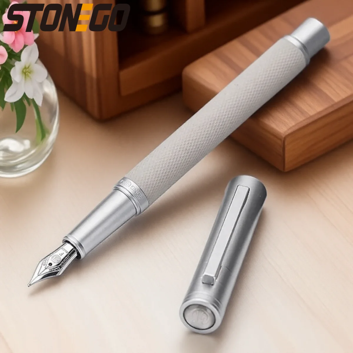 

Матовая черная титановая перьевая ручка с очень тонким наконечником, классический дизайн, металлический ствол, противоскользящая резиновая, гладкая, офисные канцелярские принадлежности