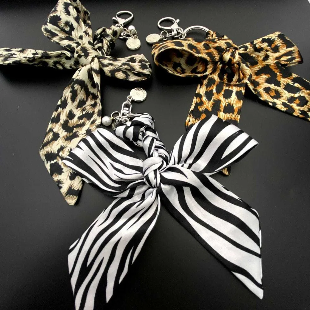 

New Exquisite Pendant Versatile and Trendy Bow Tie Bag Key Chain Internet Celebrity Decoration High-end Feel Exclusive Frie