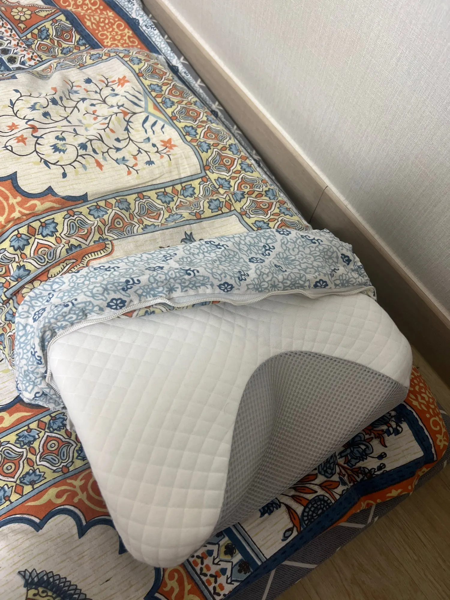 Ergonomisk nakkepute i minneskum – Kjølende og støttende photo review