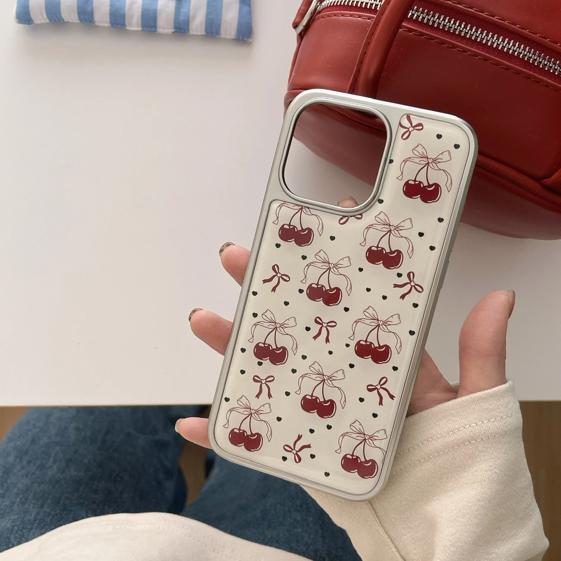 เกาหลีINSกรอบElectroplatedเชอร์รี่และBowknotsรูปแบบเคสโทรศัพท์สําหรับiPhone 16 15 14 11 12 13 Pro Max Plusปกหลัง