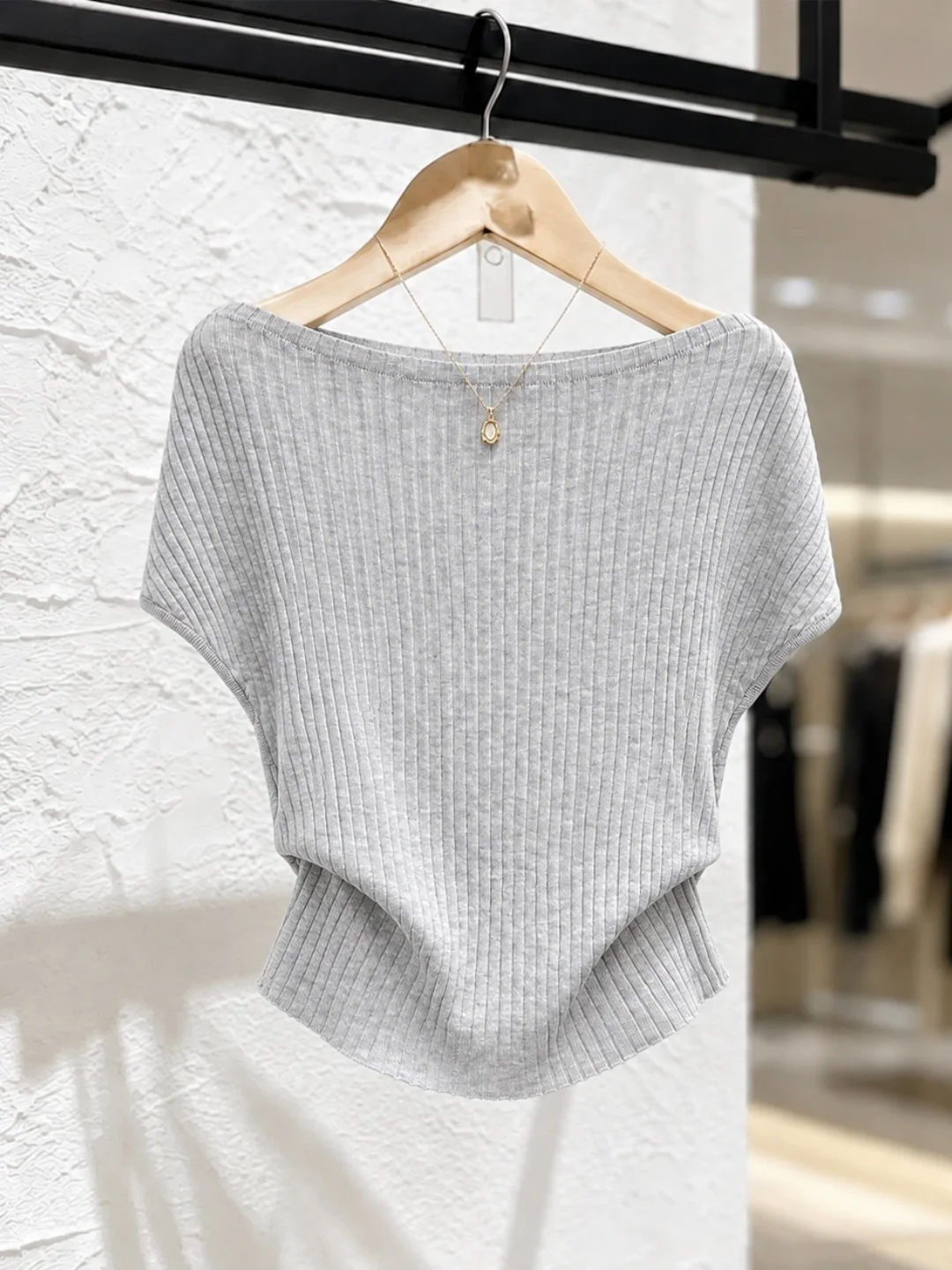 

Chic Casual Color Ice Silk Knitted Top Short Sleeve Women's Fashionable Summer New Style Versatile Straight Cut Korean ...